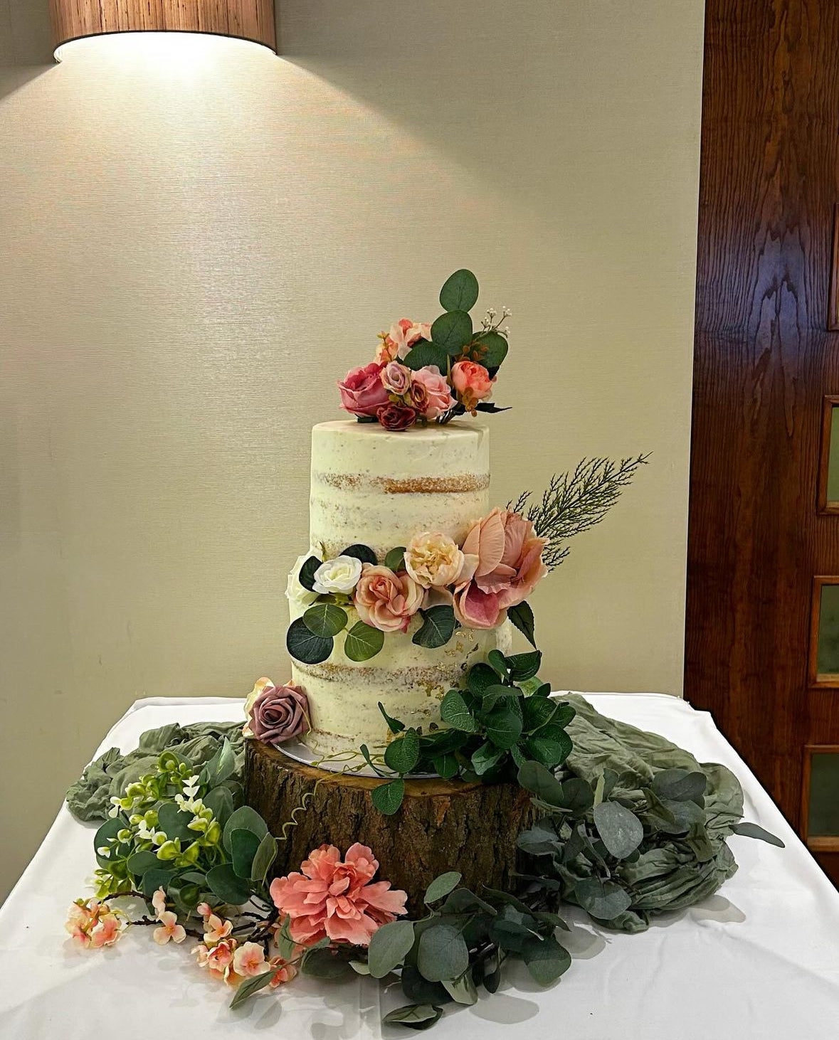 2 Tier. Wedding Cake